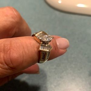 14k gold  total 3 carats of diamond w baguettes